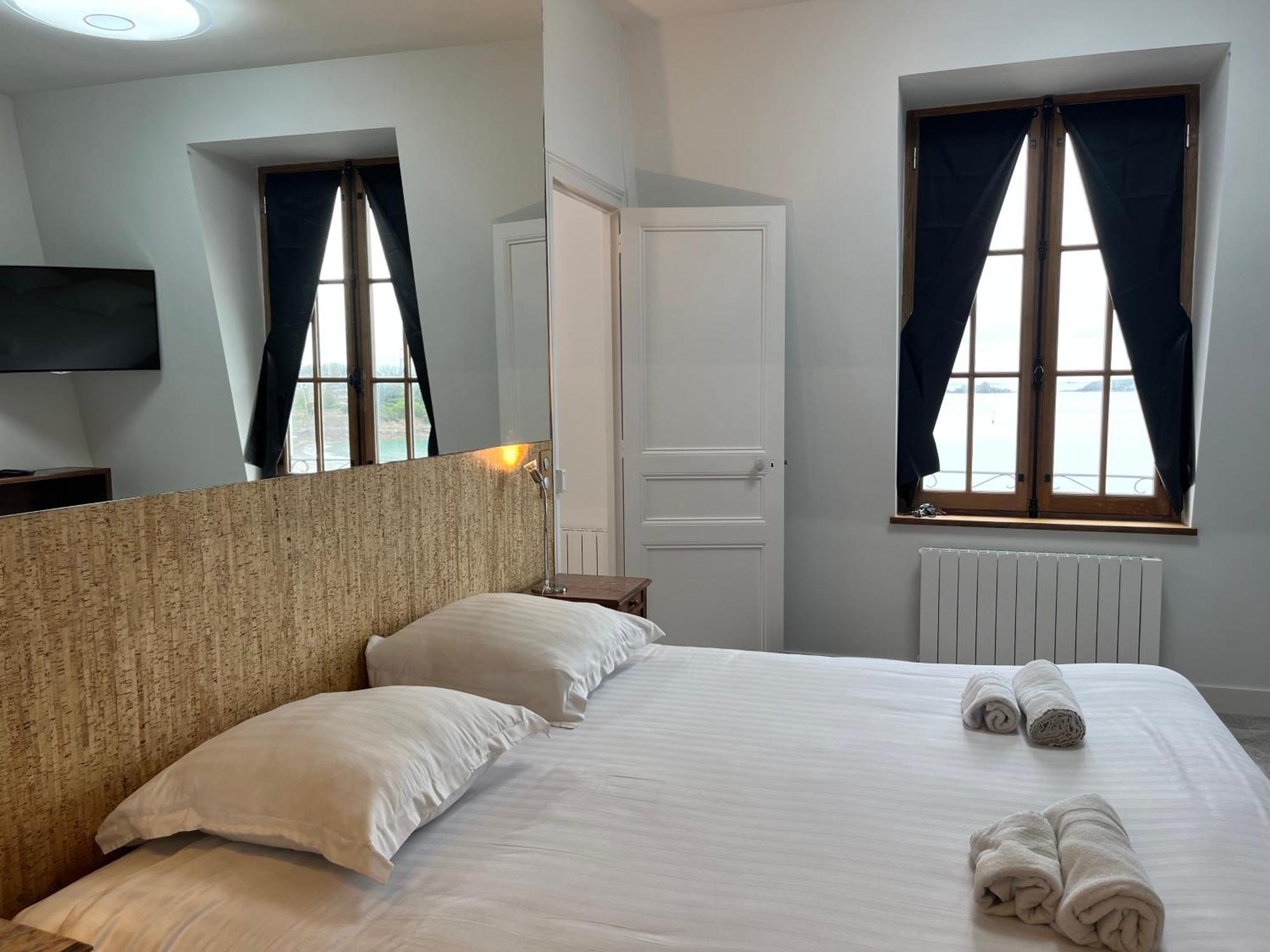 Le Royal XIX Vue Mer 212 Dinard Dış mekan fotoğraf